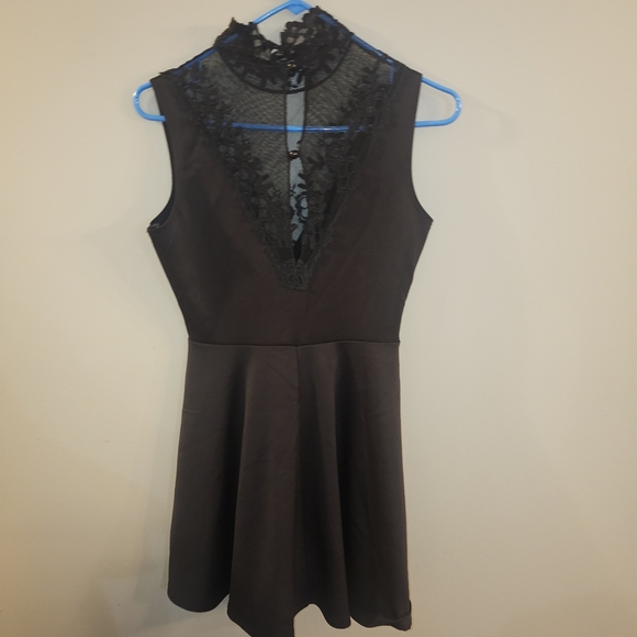 Deb Dress - Picture 3 of 5